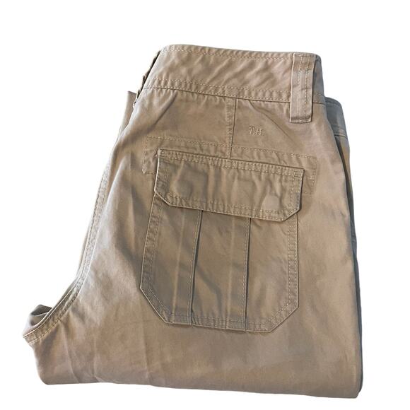 Tommy Hilfiger Women's Khaki Pants Size 10 Loose Cut Relaxed Outdoor Wear - Picture 3 of 10